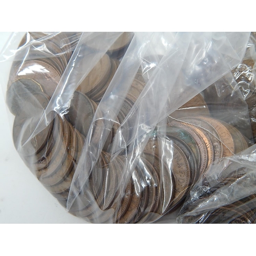 308 - Quantity of Pennies & Halfpennies from George II to Elizabeth II.