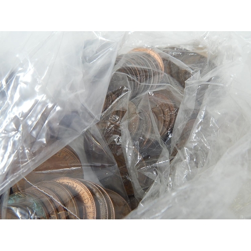 308 - Quantity of Pennies & Halfpennies from George II to Elizabeth II.