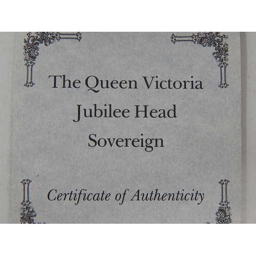 321 - Queen Victoria Jubilee Head Gold Sovereign 1890 in presentation case with certificate.