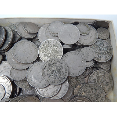 328 - Post 1947 Half Crowns. Shillings & Sixpences. weight 1.6kg