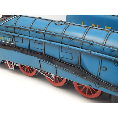 813 - Large Tin Plate Model of the Train 