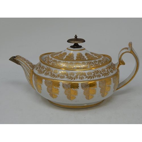 309 - Chamberlains Worcester Tea Pot Warranted No 321. A/F