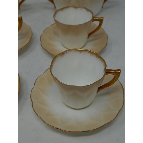 311 - Doulton Tea Set: Teapot, Sugar Bowl, Milk Jug, 4 x Cups & Saucers