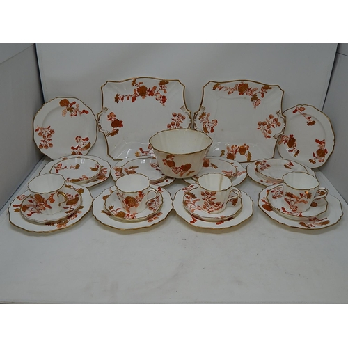 334 - A Quantity of 19th Century Wedgwood Japan Pattern Tea Wares consisting: Four Tea Cups, Eight Saucers... 