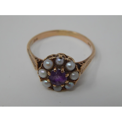 40 - 9ct Gold Ring set central Amethyst & Eight Pearl Surround. Size P.