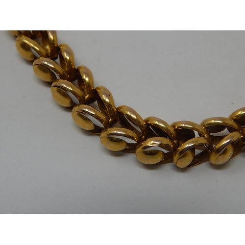 69 - 9ct Gold Necklace. 35g. Length 55cm