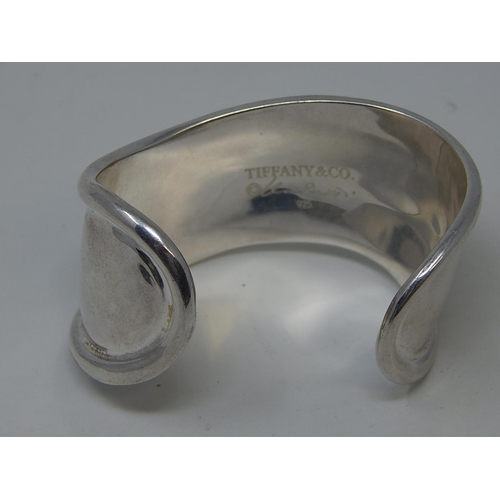 70 - TIFFANY & CO: Paloma Picasso Silver Bangle.