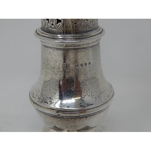 16 - Victorian Silver Caster, Hallmarked London 1864 by J.P & S: Height 13cm: Weight 108g