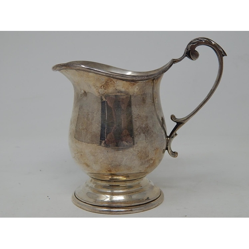 20 - Silver Cream Jug: Hallmarked Sheffield 1970 by H.H: Weight 118g