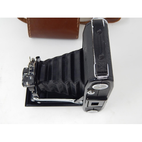 303 - Zeiss Ikon Nettar 510/2 Camera in leather case