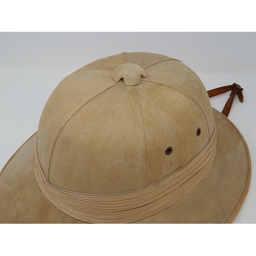 352 - Early 20th Century Pith Helmet