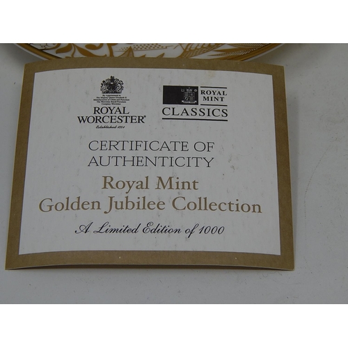 406 - 3 x Commemorative Cups: Buckingham Palace: Windsor Castle & Golden Jubilee: All Boxed & Mint