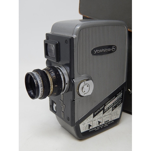 422 - YASHICAFLEX: 8mm Cine Camera