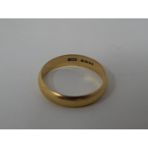 156 - 18ct Gold Plain Band. Ring Size Q. Weight 3.42g