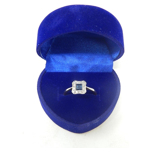 159 - 1920's Art Deco 18ct Gold & Platinum Diamond & Sapphire Ring. Size O. Weight 2.1g