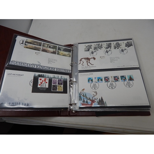 510 - Collection of 38 First Day Covers mainly miniature sheets dated 2004-2007 housed in a de-luxe album:... 