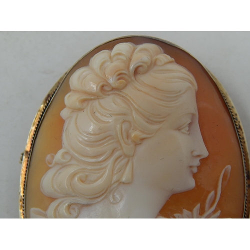 182 - Large 9ct Gold Mounted Cameo Brooch with Pin Fastener & Safety Chain/Pin. Measures 5.5cm x 4.5cm