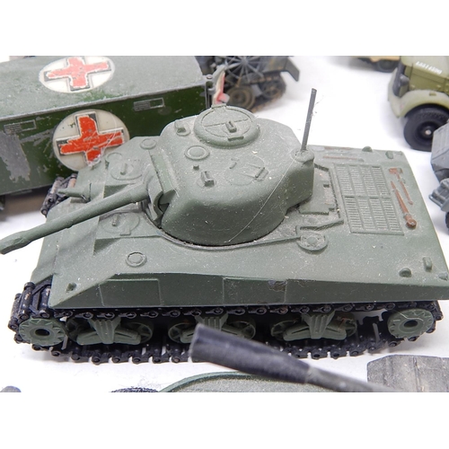 467 - CORGI & MECCANO Military models of tanks etc