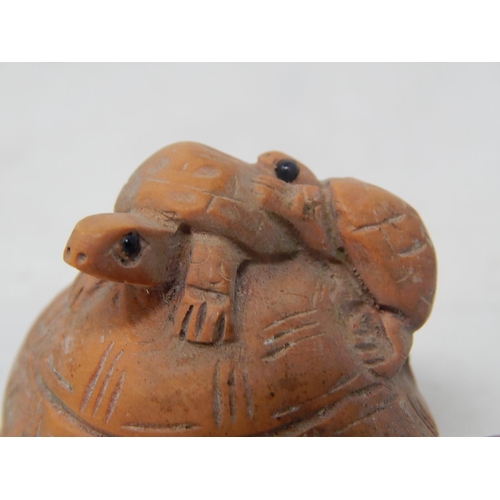 487 - CHINESE: Carved Wood Neksuke of a Tortoise & Her Young: Measures 5.4cm Wide