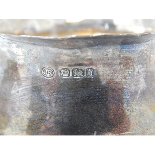 15 - 2 x Silver Hallmarked Sugar Bowls: Sheffield 1900 & Birmingham 1913: Weight 146g