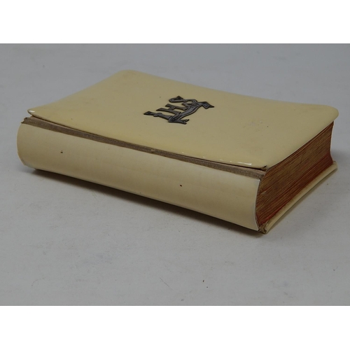 20 - Edwardian Silver Mounted Book of Common Prayer: Hallmarked London 1906 by C. Widmer & Sons. Measures... 