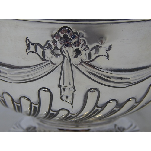 46 - Victorian Silver Sugar Bowl: Hallmarked Sheffield 1896 by James & William Deakin: Weight 92g