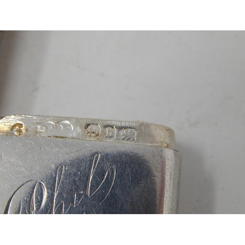 59 - Victorian Silver Vesta Case: Hallmarked Birmingham 1898 by Deakin & Francis: Measures 4cm x 2.6cm