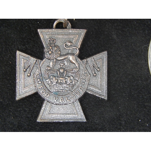 31 - The Victoria Cross Gold and Silver Set comprising Silver Crown, Double Crown in 9ct Gold and Replica... 