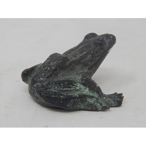 103 - Antique Bronze Frog: Measures 5cm