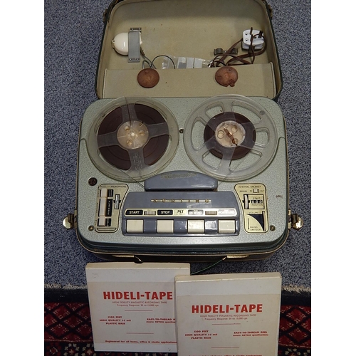 110 - Korting: Reel to Reel tape player with microphone & Mains Adaptor.