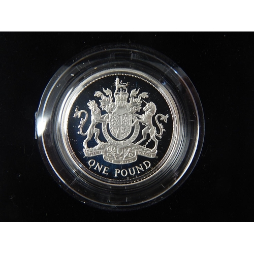 281 - Diana 1997 Silver Proof Crown; 1993 Silver Proof £1 and a 1998 Proof £1