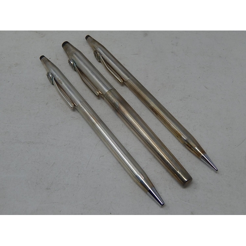 548 - CROSS: Sterling Silver Pens & Pencil Set to Commemorate QEII Silver Jubilee 1977 in Original Fitted ... 