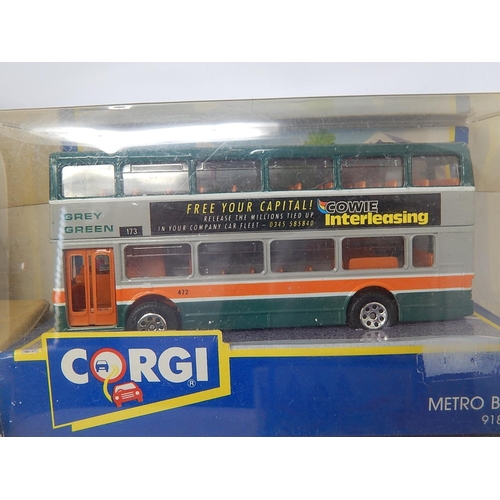 556 - Collection of 9 Cast Metal Buses & Coaches