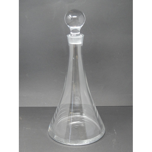 586 - BODA: Clear Glass Decanter & Stopper: Height 33cm: Condition: Perfect.