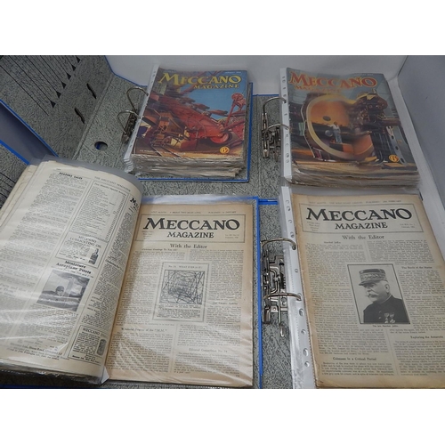 528C - MECCANO: Four Folders Containing a Large Number of Meccano Magazines From: 1930/1931/1934/1935