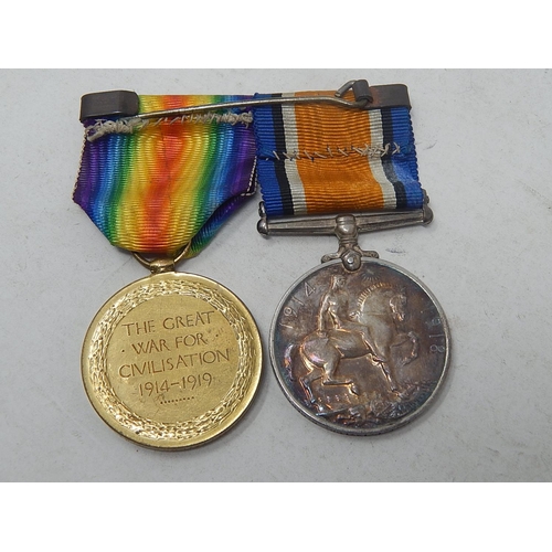 426 - WWI: Pair of Medals Awarded to 200937 PTE E.L Taylor. R. Berks. R. together with a further WWI Medal... 