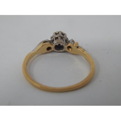 49 - 18ct Yellow gold & platinum diamond ring. Centre round brilliant cut Diamond S1 clarity G/H colour w... 