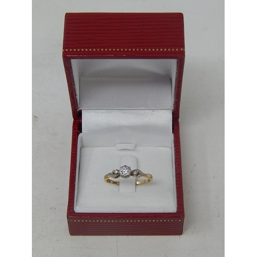49 - 18ct Yellow gold & platinum diamond ring. Centre round brilliant cut Diamond S1 clarity G/H colour w... 