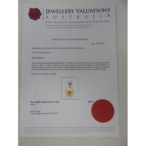 56 - 18ct White gold pearl & Diamond pendant. Featuring a Cultured South Sea Pearl, pale Gold in colour 1... 
