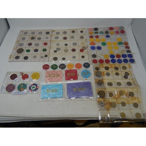 280 - Casino plaques to £100 face value; other gaming tokens, bandit jettons, etc