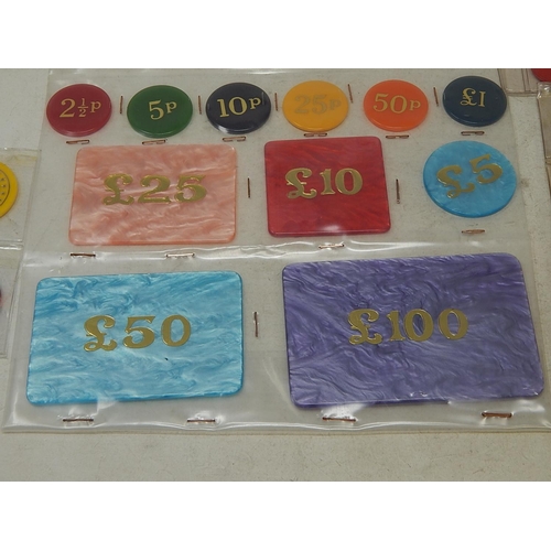 280 - Casino plaques to £100 face value; other gaming tokens, bandit jettons, etc