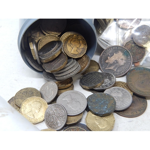 423 - 6 tubs of coins, some better items noted