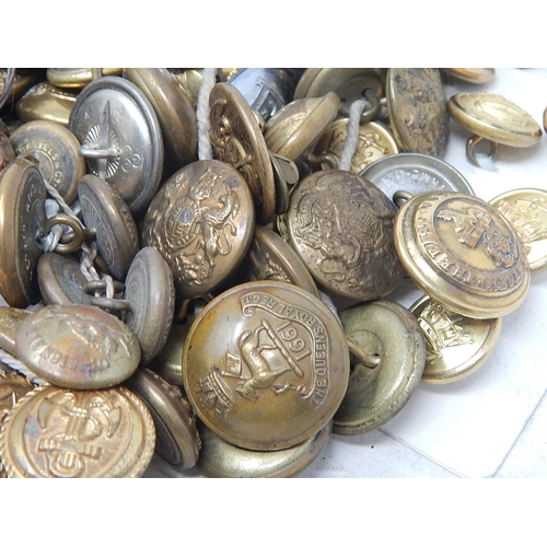 471 - a large collection of Military buttons in tin container