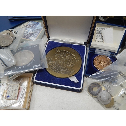 478 - 4 x Decimal coin sets; D Day landing 50p in wallet; Medallion in case; various coins in a tin; colle... 