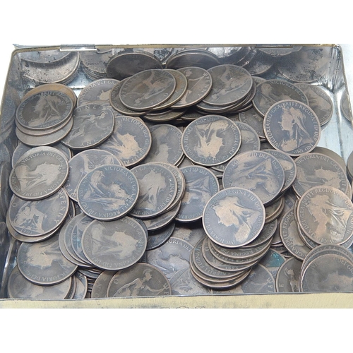 29 - Hoard of Victorian Bun Head and Veil Head Pennies housed in vintage tin (approx 200 coins)