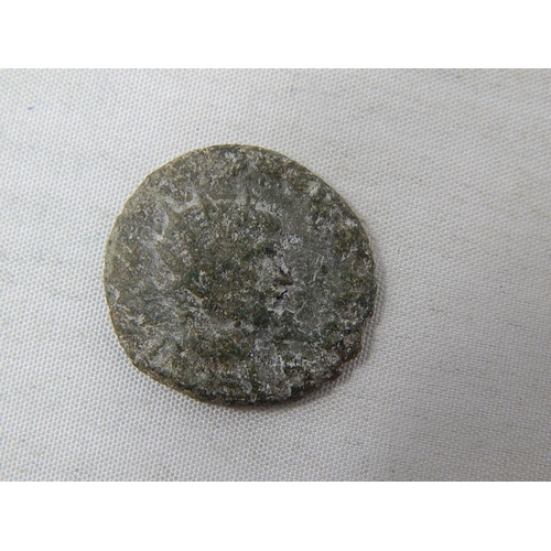 171 - Roman radiates: Quintillus AD 270; Claudius AD 268-270; Silver Radiate of Gallienus AD253-268 joint ... 