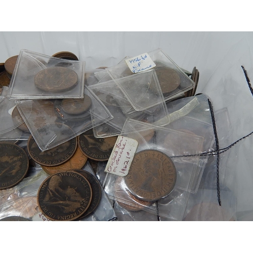 244 - Large Quantity of Victorian & Later Pennies, Half Pennies & Farthings. Several kg.