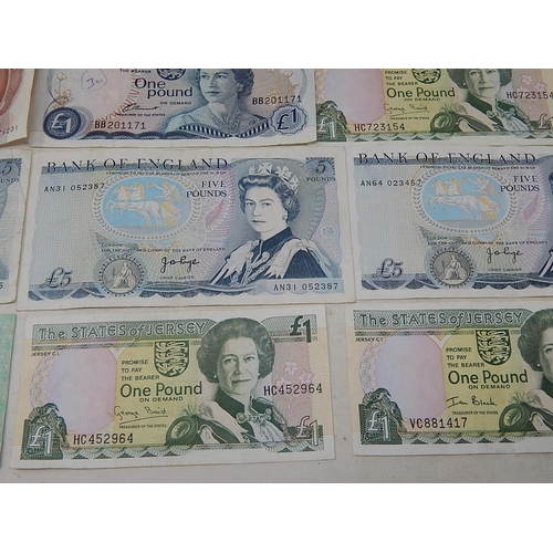 89 - British Banknotes.