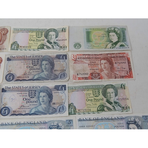 89 - British Banknotes.