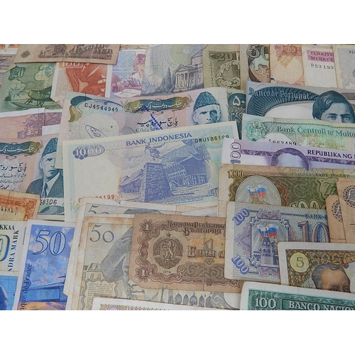 92 - Large Quantity of World Banknotes.